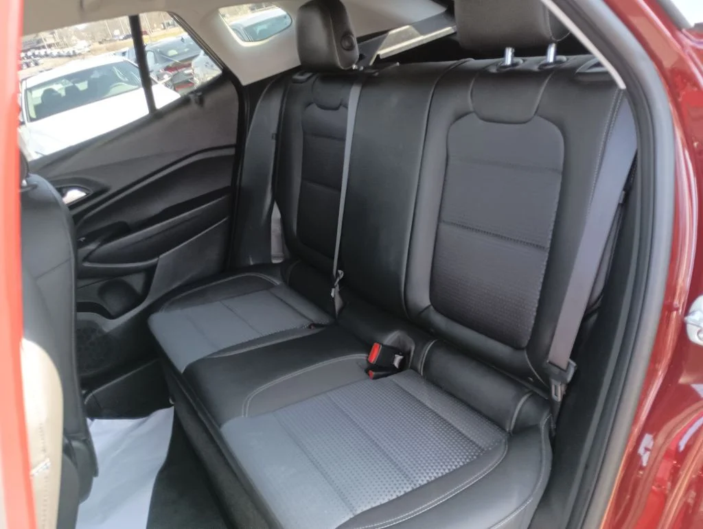 Used 2025 Red Chevrolet LT image 28
