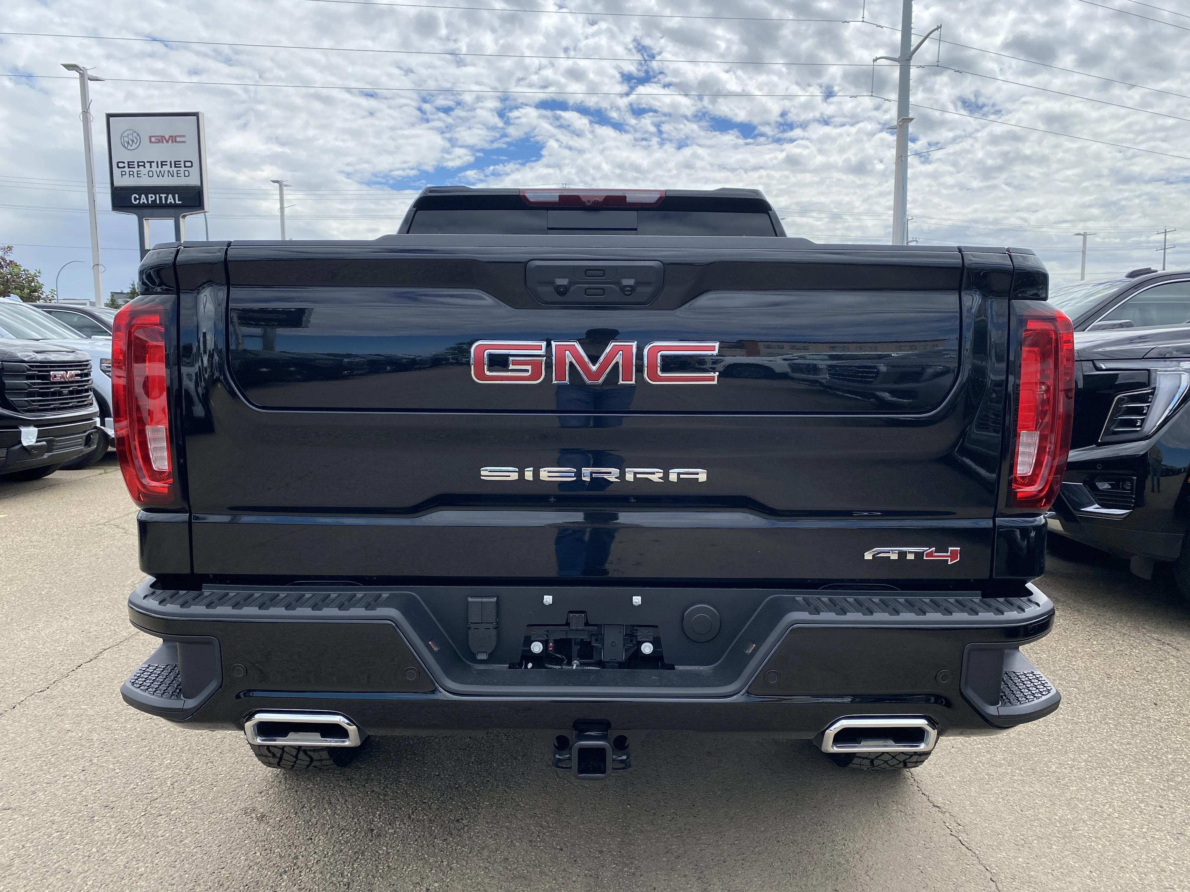 New 2026 ONYX BLACK GMC AT4 image 6