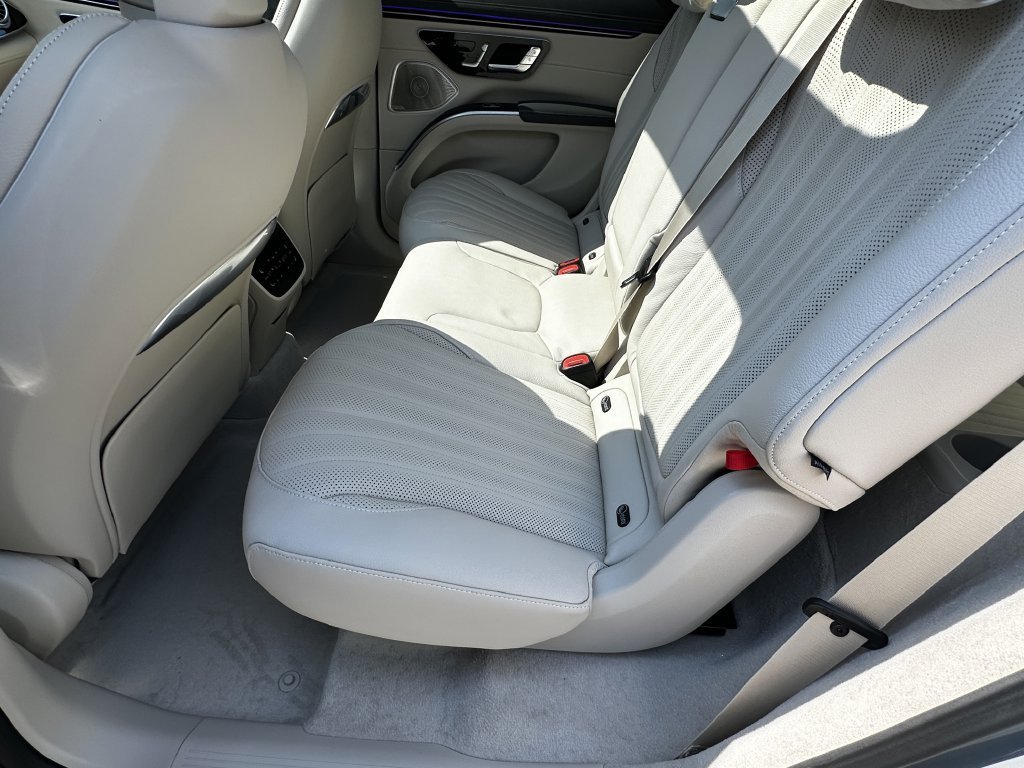 New 2026 MANUFAKTUR Alpine Grey Mercedes-Benz EQS 400 image 64