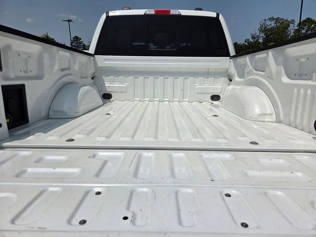 Used 2022 White Ford Lariat image 18