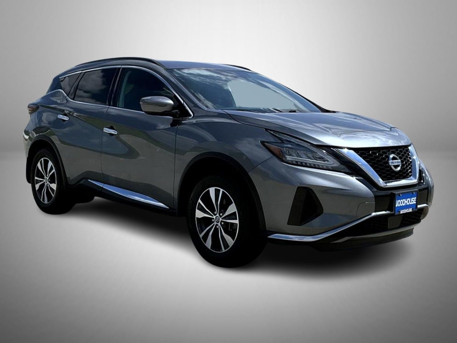 Used 2020 Gray Nissan SV image 3