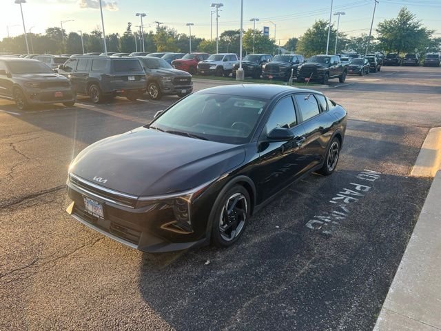 Used 2025 Black Kia EX image 1