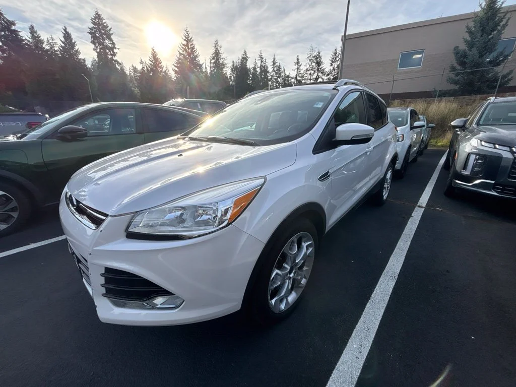 Used 2016 White Ford Titanium image 1