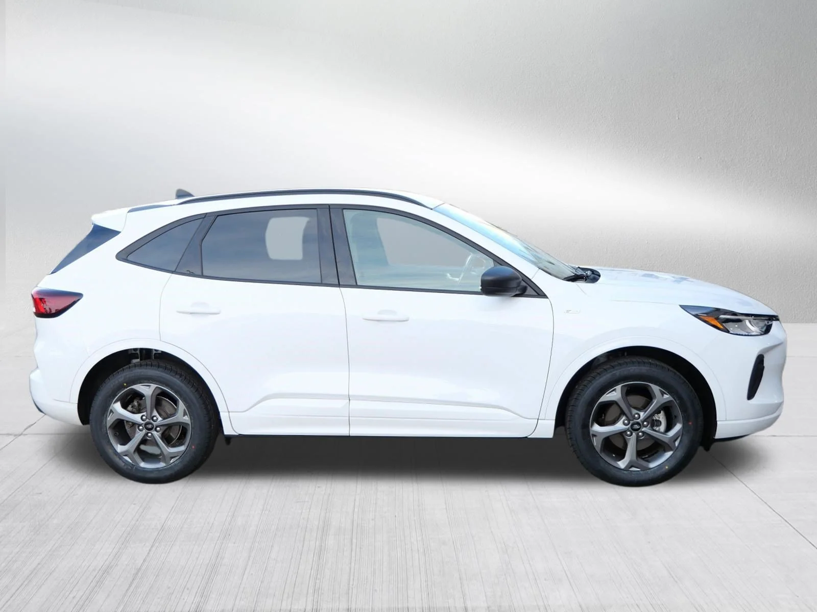 Certified Used 2023 Oxford White Ford ST-Line image 8