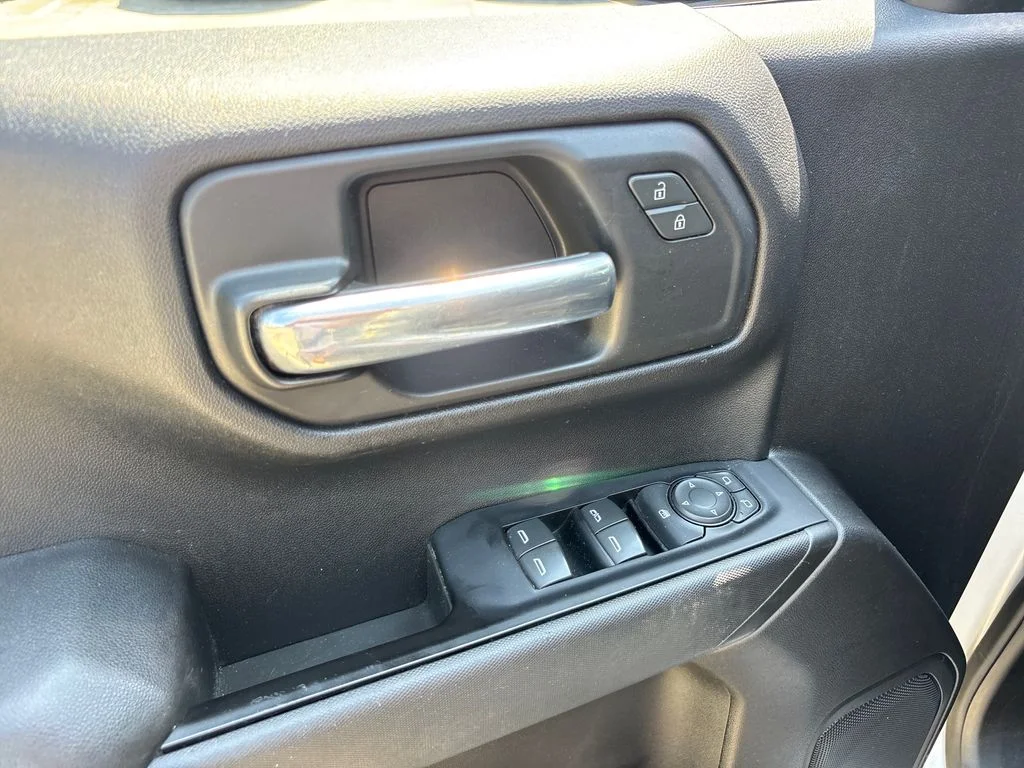 Used 2019 Silver Chevrolet Custom Trail Boss image 16