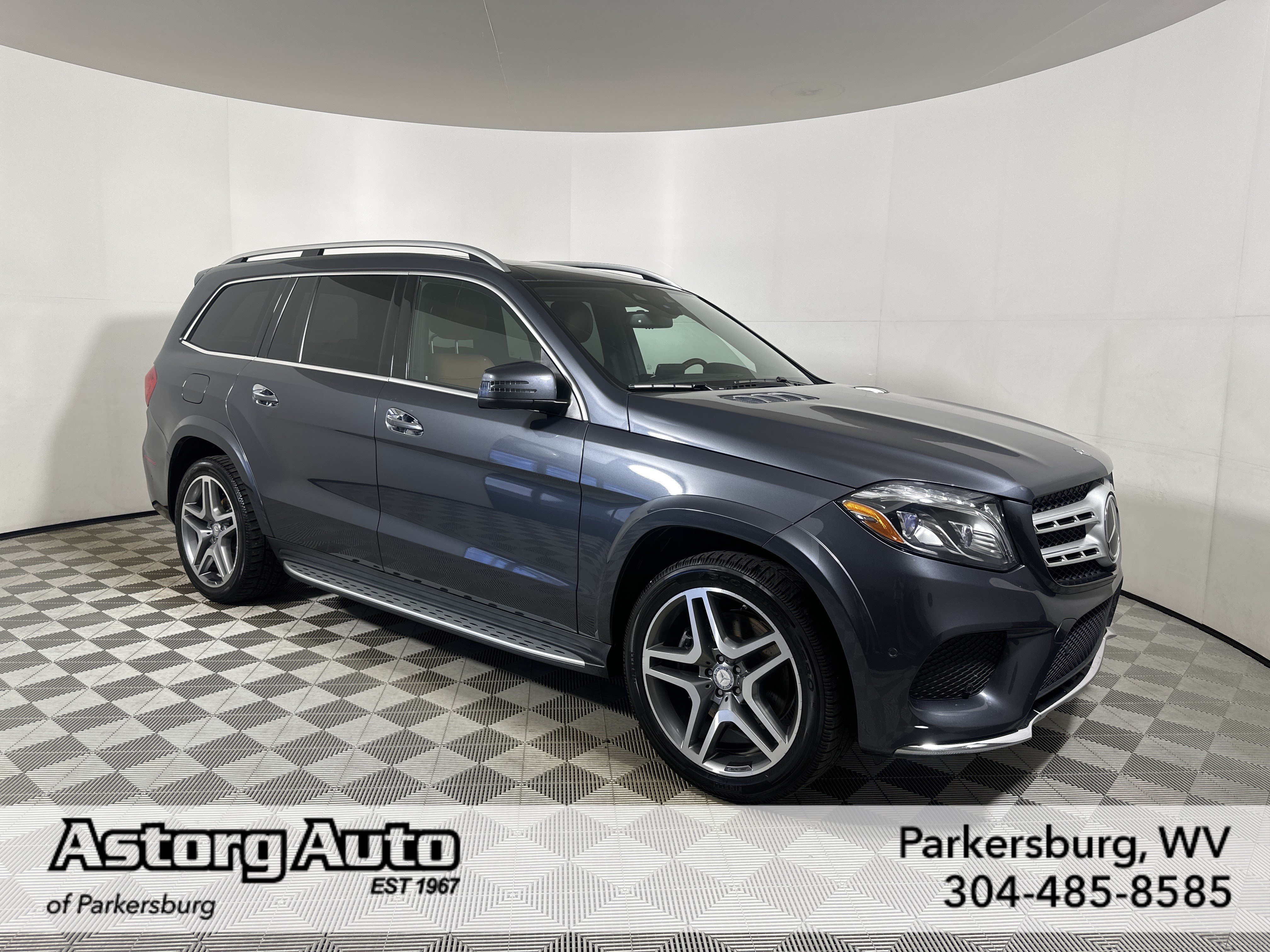 Used 2017  Mercedes-Benz GLS 550 image 1