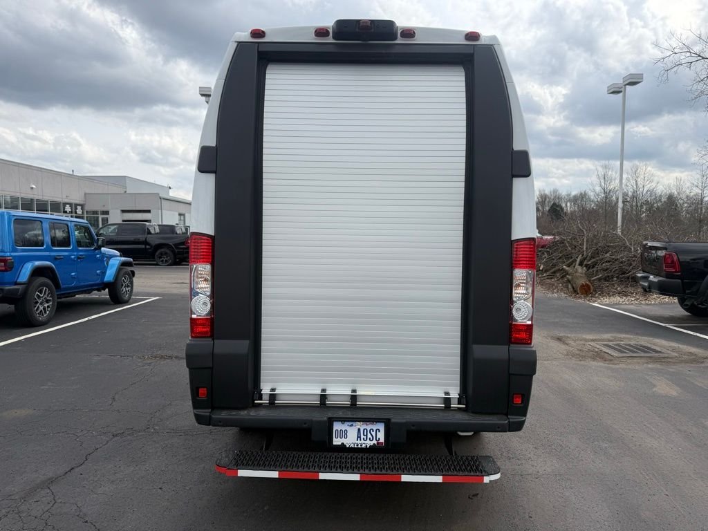 Used 2024 White Ram Super High Roof image 5