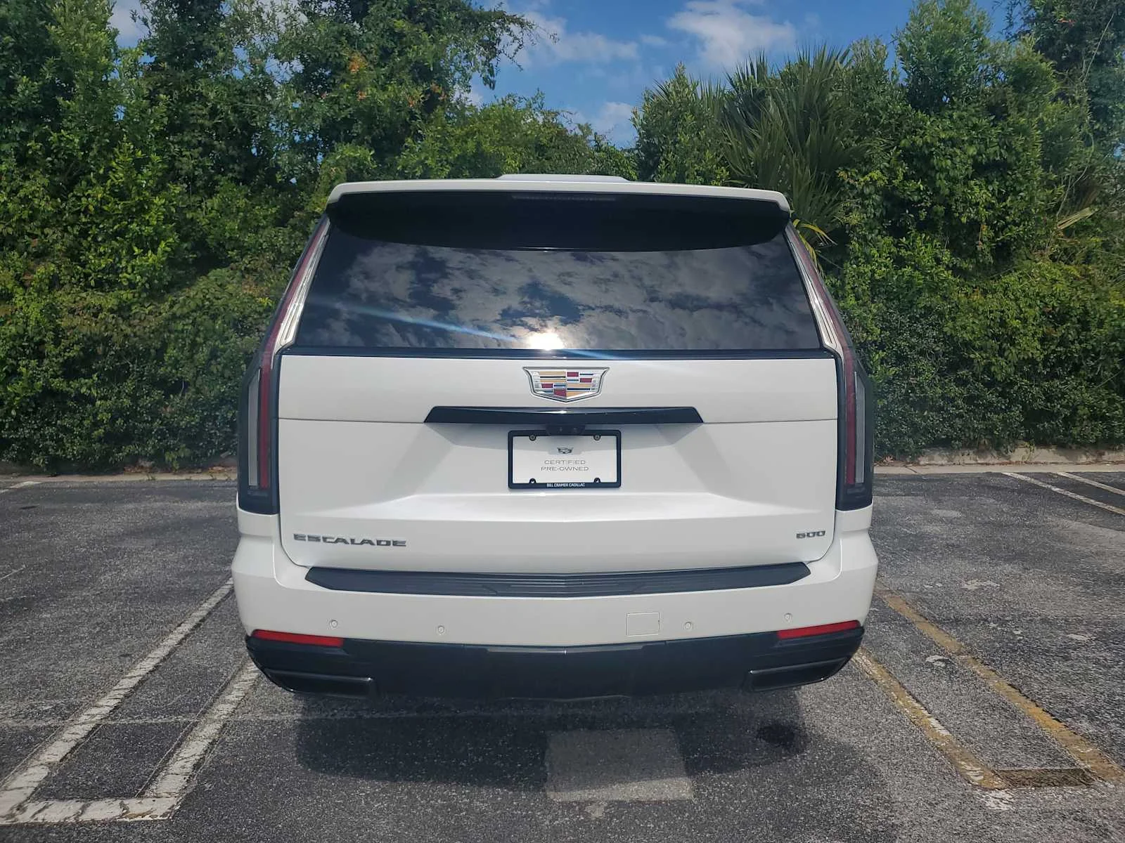 Used 2025 Crystal White Tricoat Cadillac Sport Platinum image 4