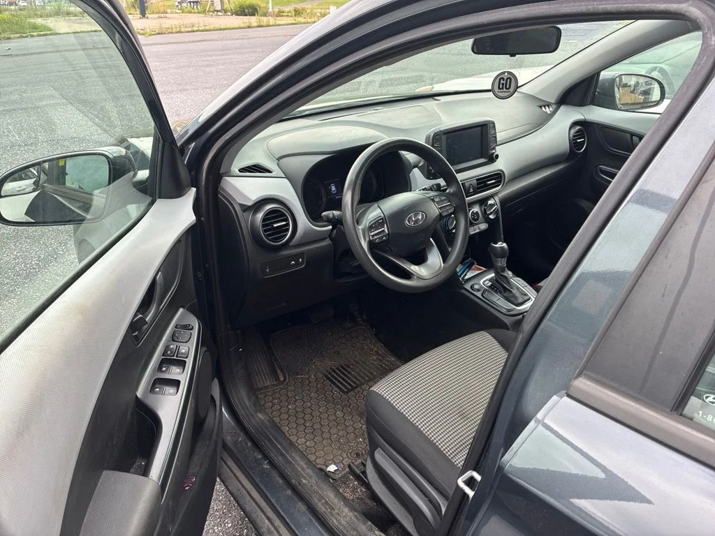 Certified Used 2019 Gray Hyundai SE image 6