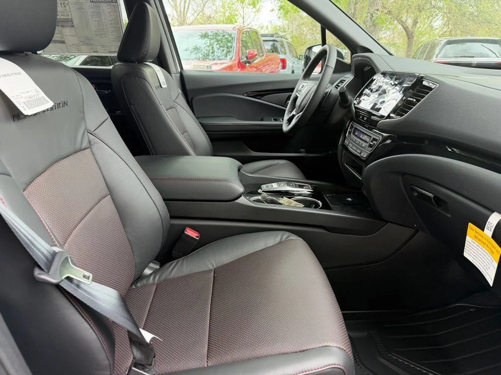 2026 Honda Ridgeline Black Edition - Photo 9