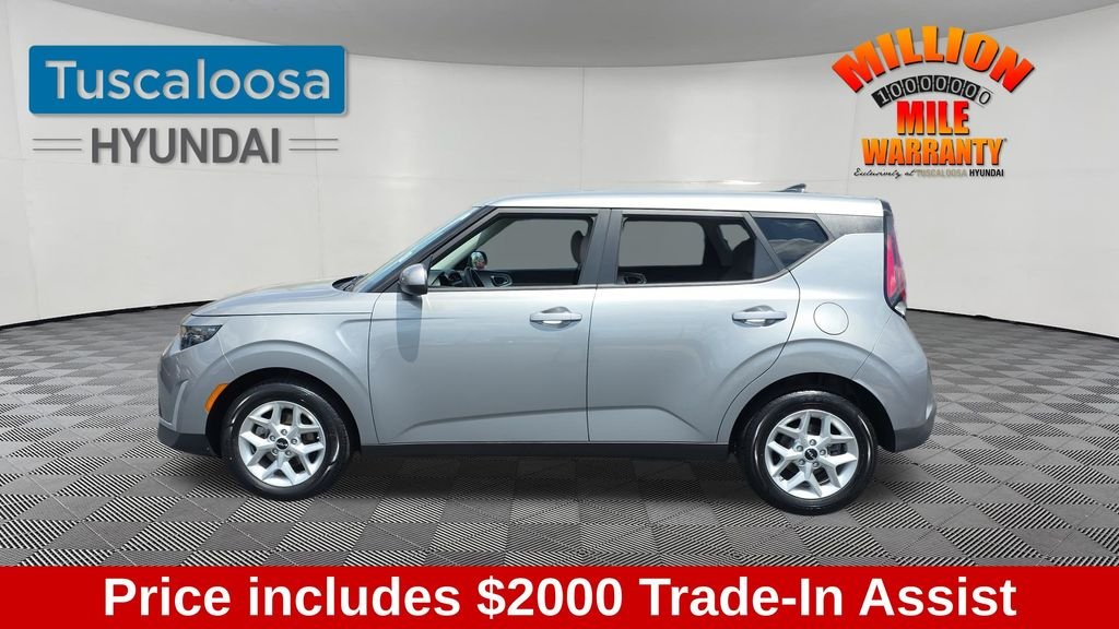 Used 2023 Gray Kia LX image 4