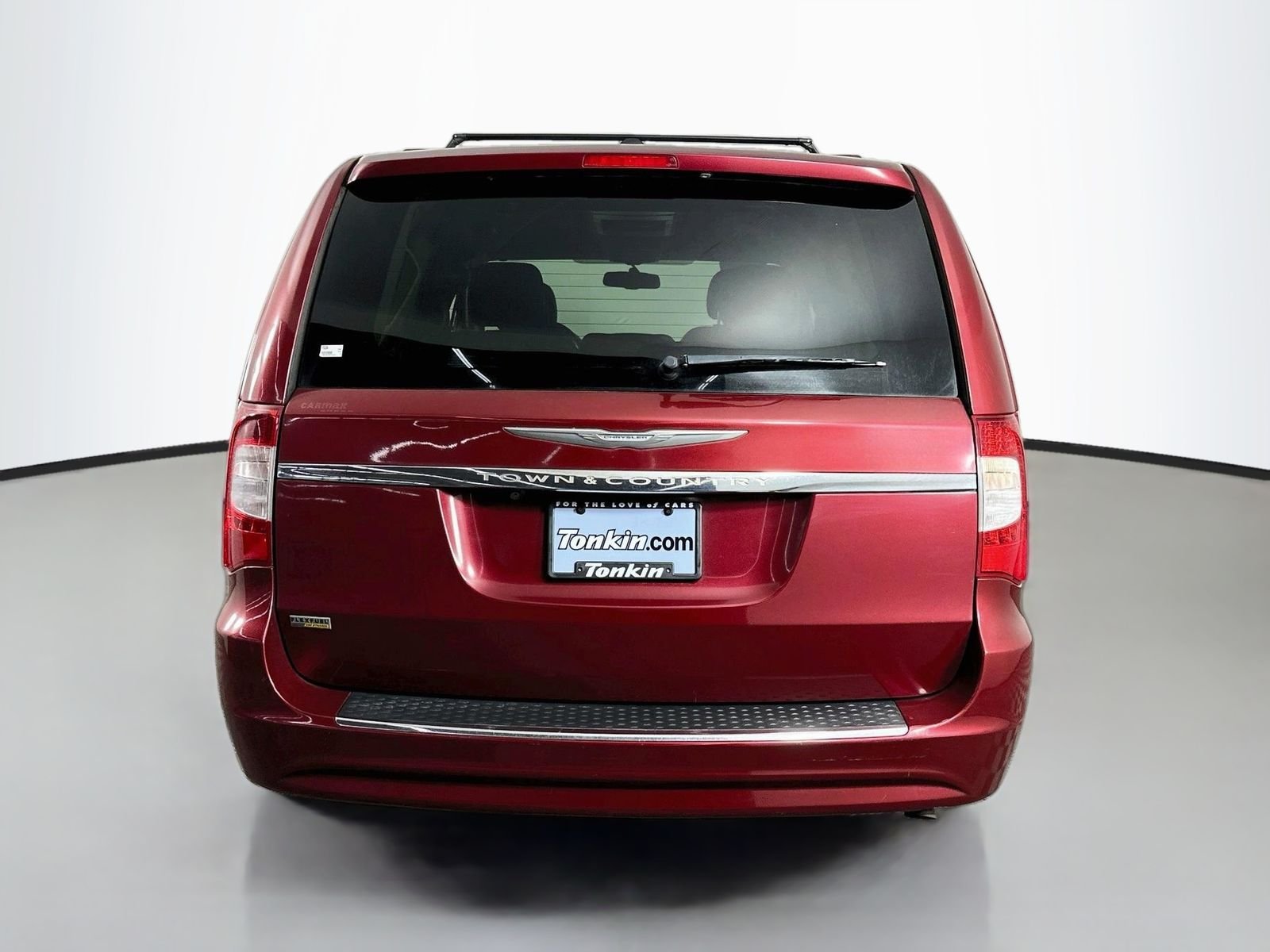 Used 2016 Deep Cherry Red Crystal Pearlcoat Chrysler Touring image 6