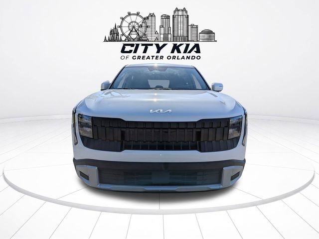 New 2027 Snow White Pearl Kia LX image 9