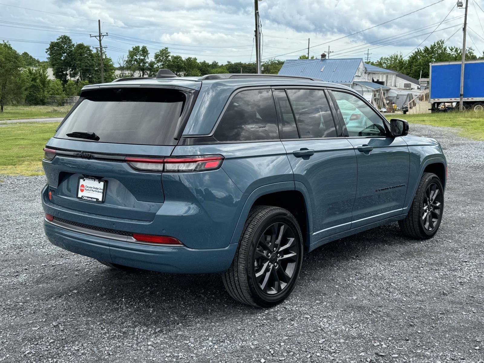New 2026 Steel Blue Exterior Paint Jeep Limited Reserve image 20
