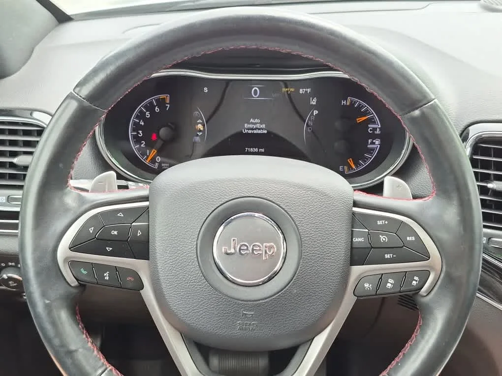 Used 2019 Billet Silver Metallic Clearcoat Jeep Trailhawk image 17