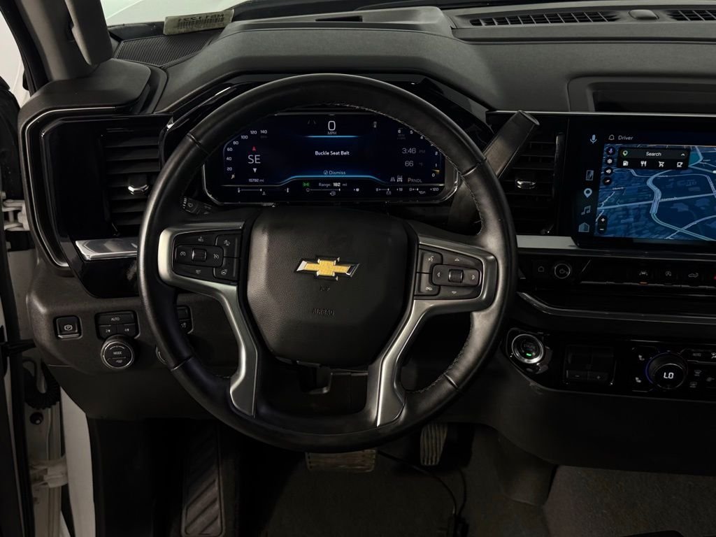 Used 2025 White Chevrolet LT image 16
