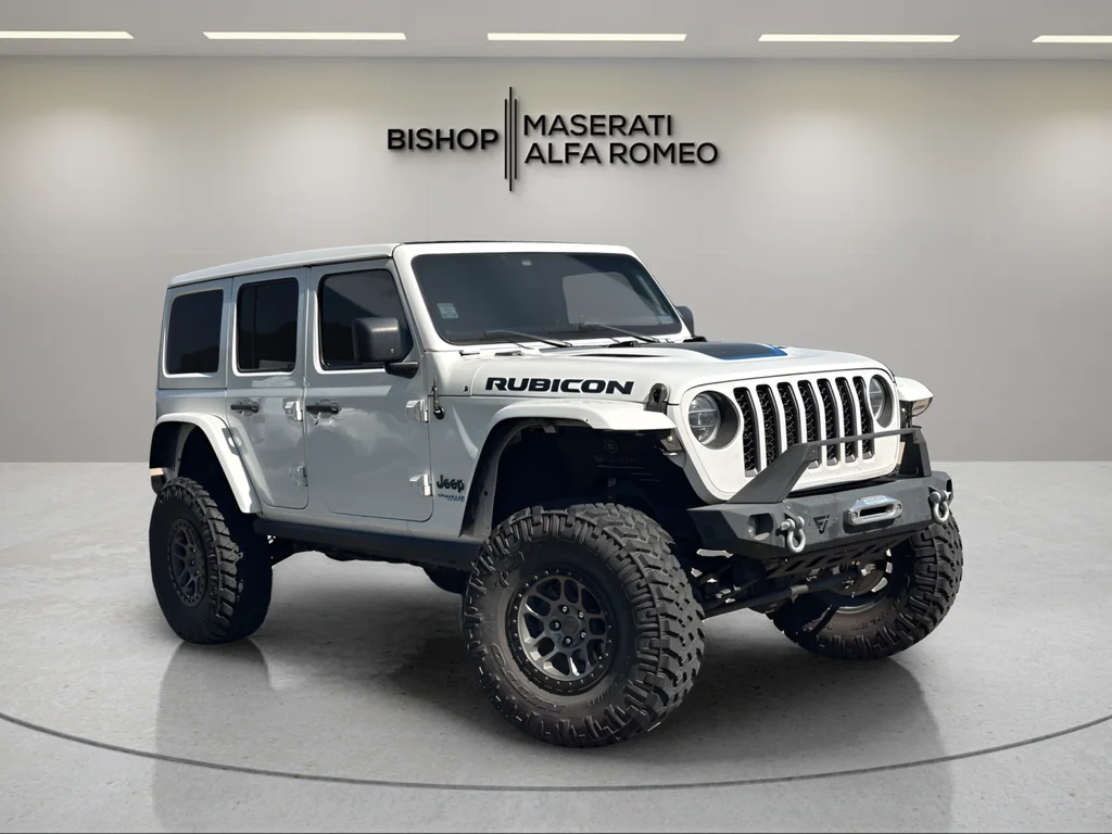 Used 2022 White Jeep Unlimited Rubicon 4xe image 1