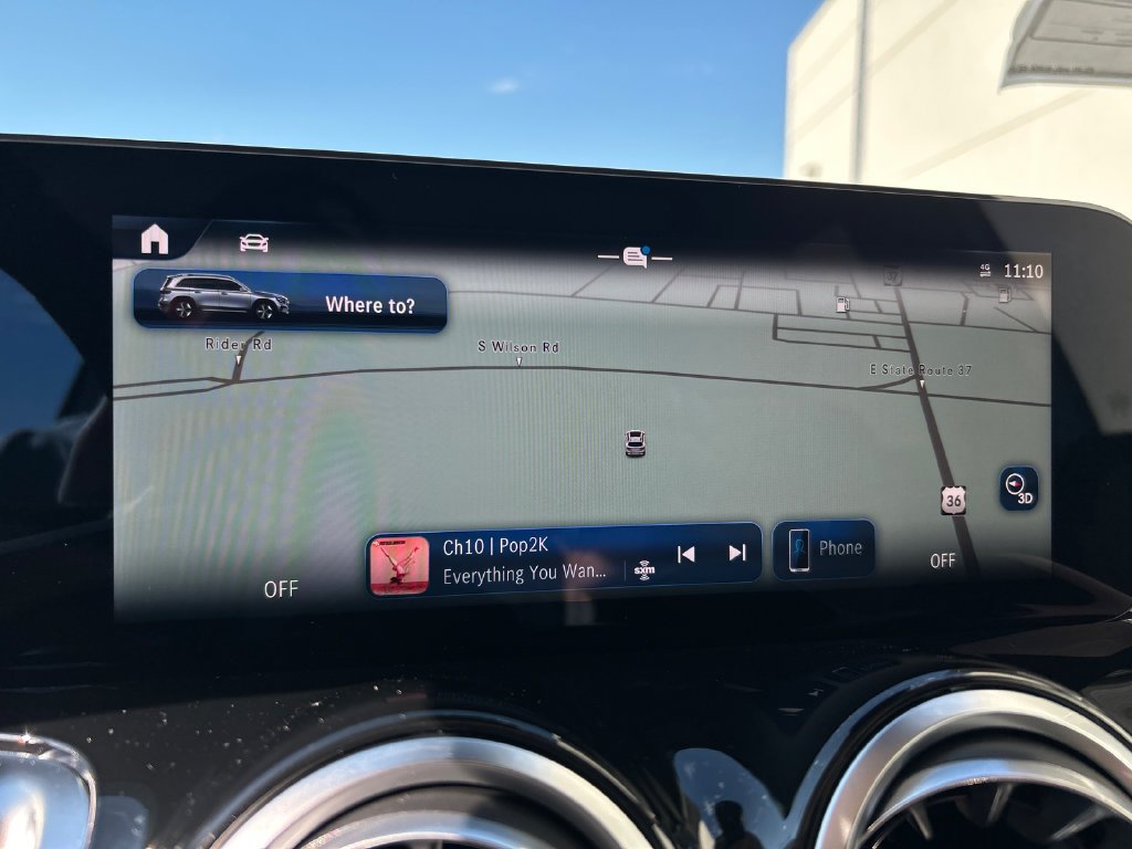 New 2026 Polar White Mercedes-Benz GLB 250 image 19