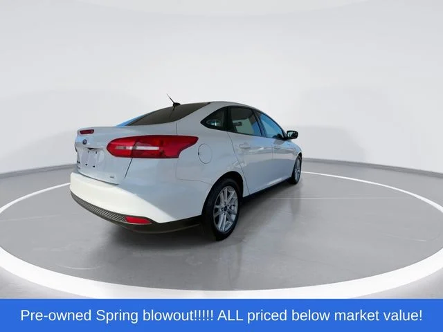 Used 2018 White Ford SE image 8