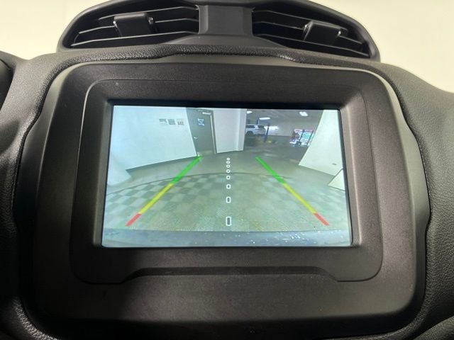 Used 2020 Gray Jeep Limited image 32