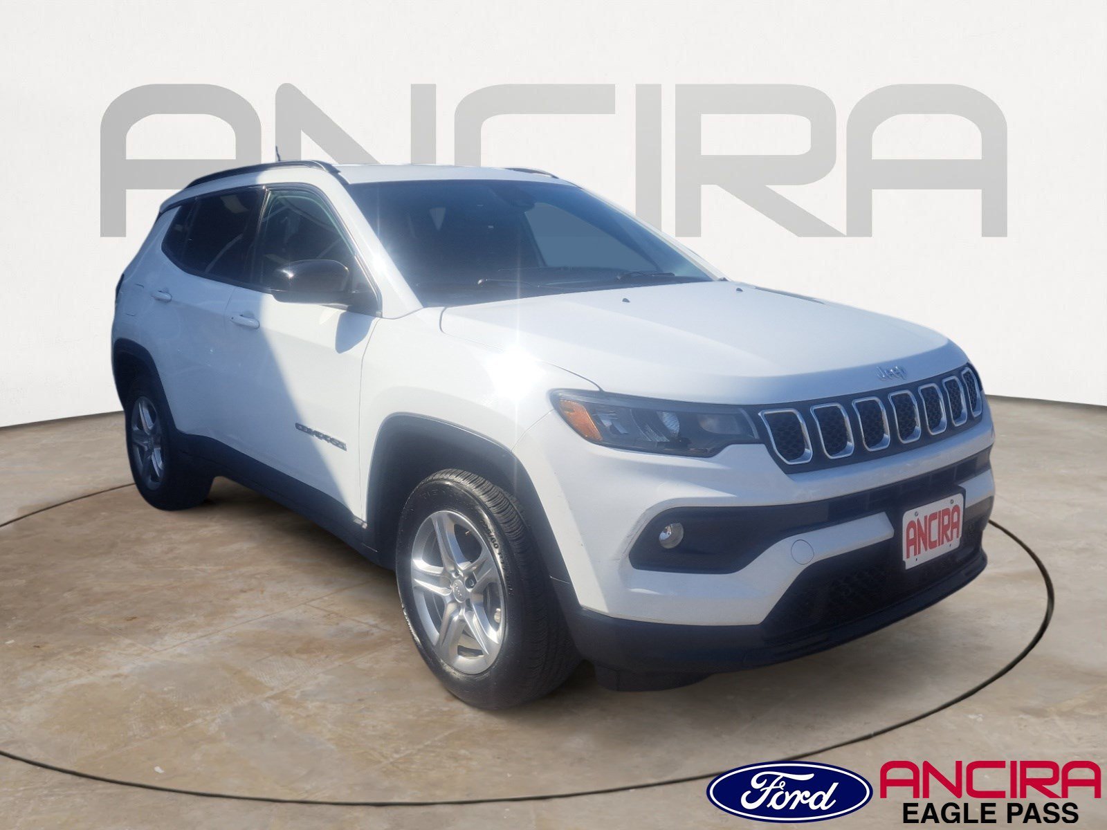 Used 2024 Bright White Clearcoat Jeep Latitude image 1