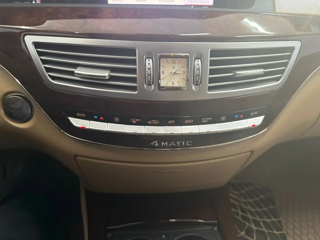 Used 2013 White Mercedes-Benz S 350 image 33