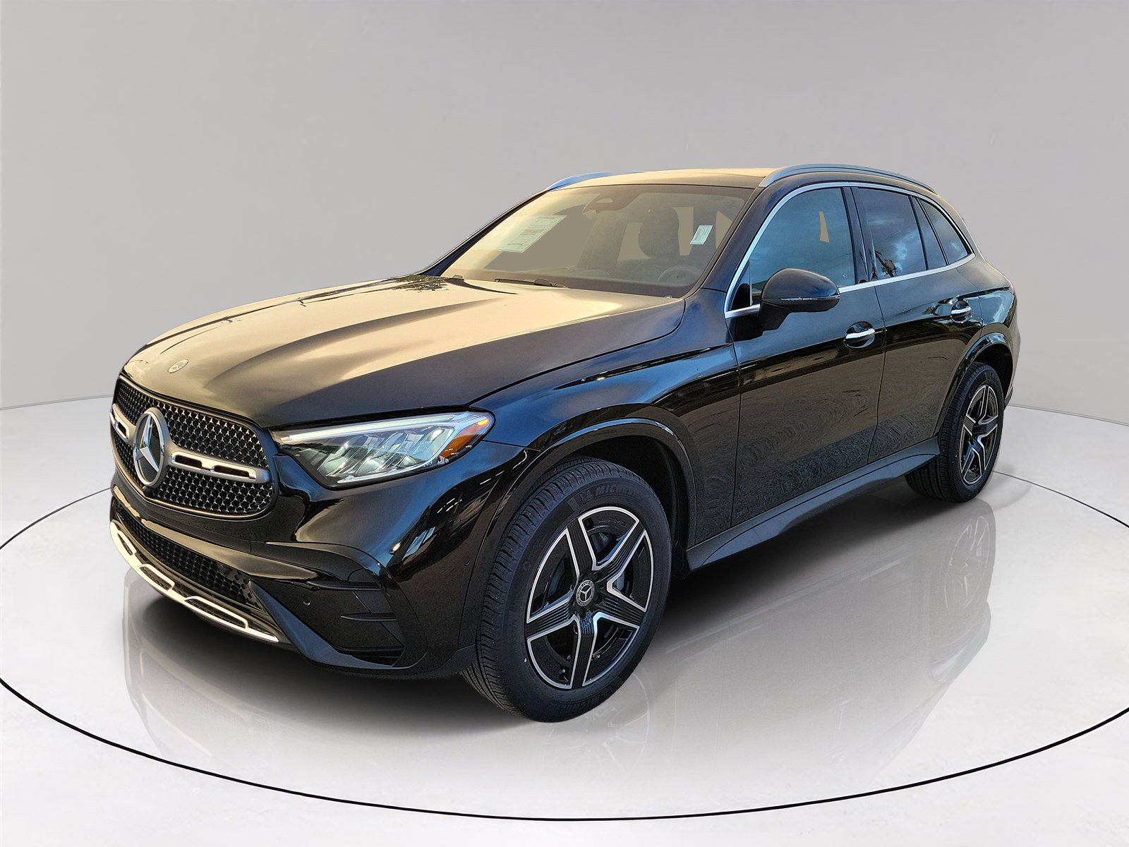 New 2026 Black Mercedes-Benz GLC 300 image 33