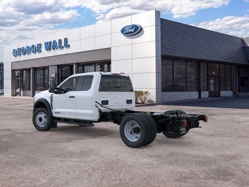 New 2026 Oxford White Ford F-550® XL image 34