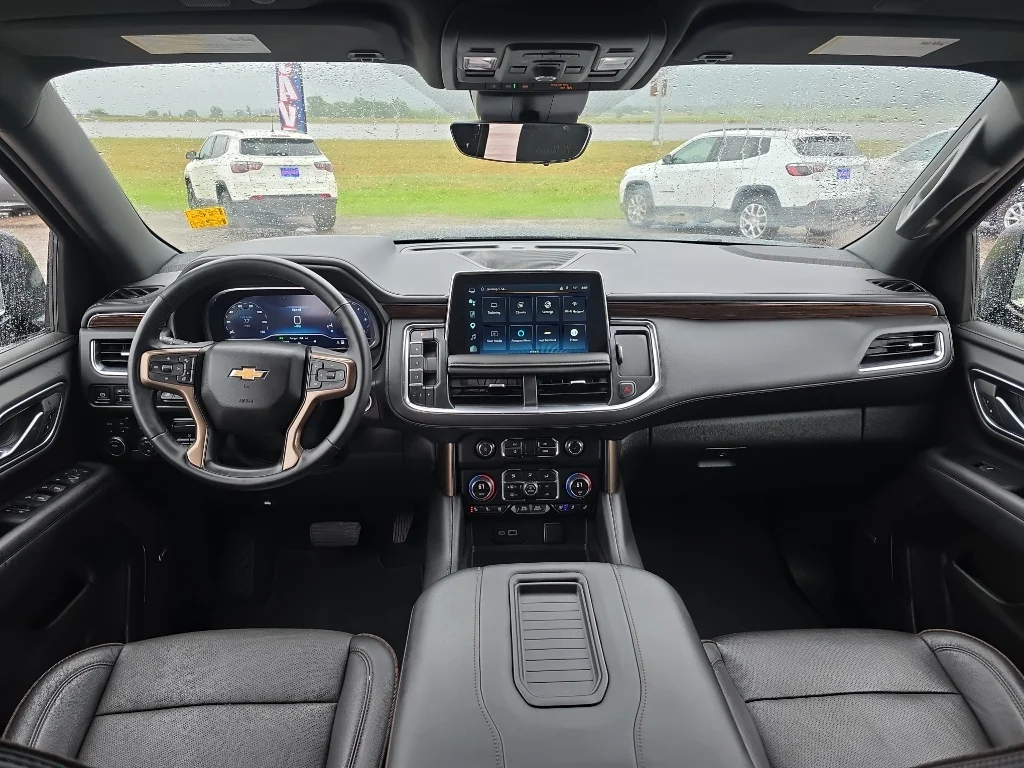 Used 2024 Black Chevrolet High Country image 24