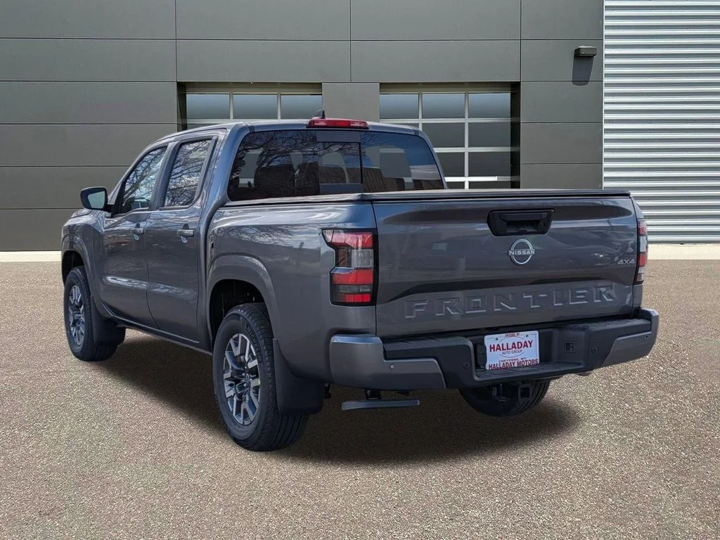 New 2026 Gun Metallic Nissan Crew Cab SV image 8
