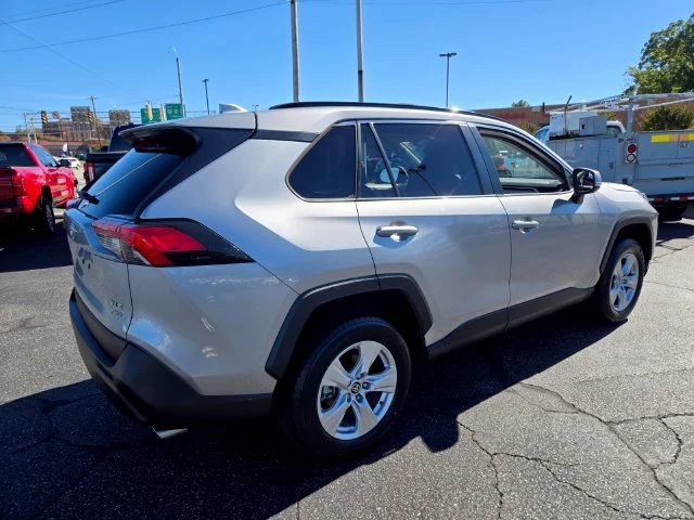 Used 2021 Silver Toyota XLE image 8