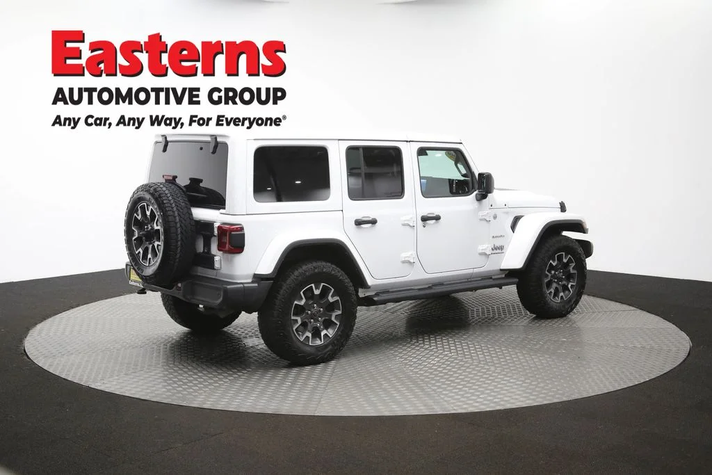 Used 2024 White Jeep Sahara image 41