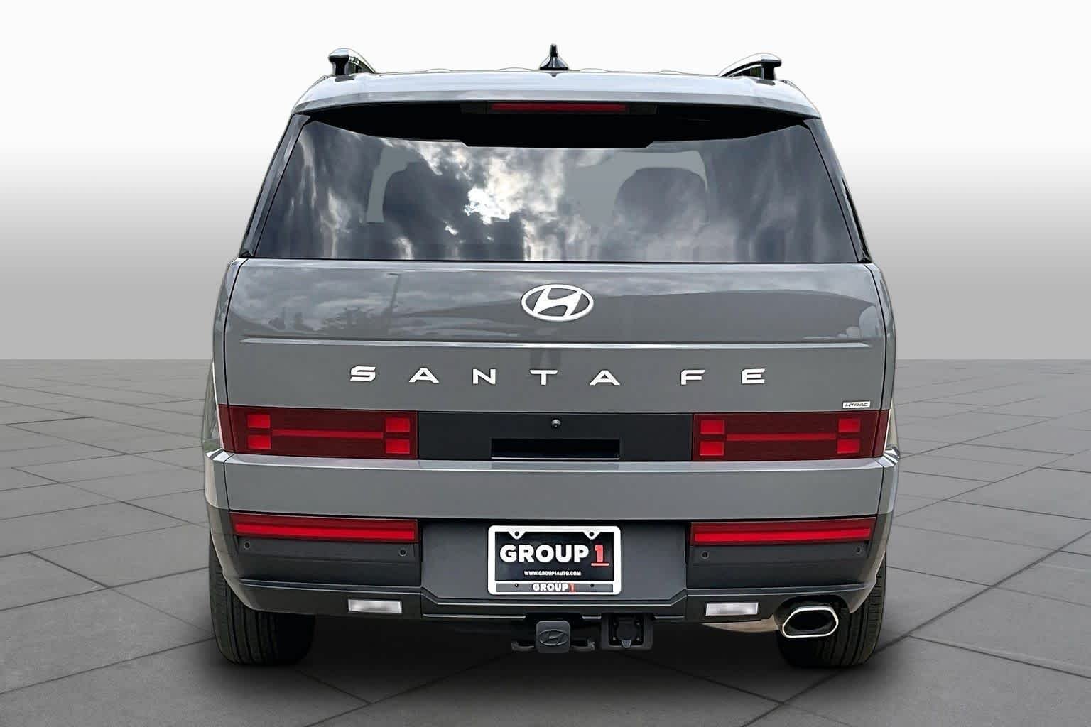 Used 2025 Hampton Gray Hyundai SEL image 5