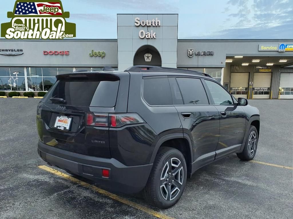 New 2026 Diamond Black Crystal Pearl-Coat Exterior Paint Jeep Limited image 3