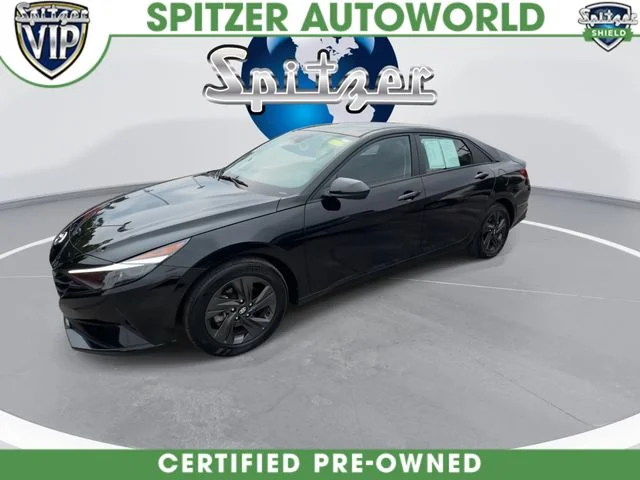 Used 2023 Black Hyundai SEL image 4