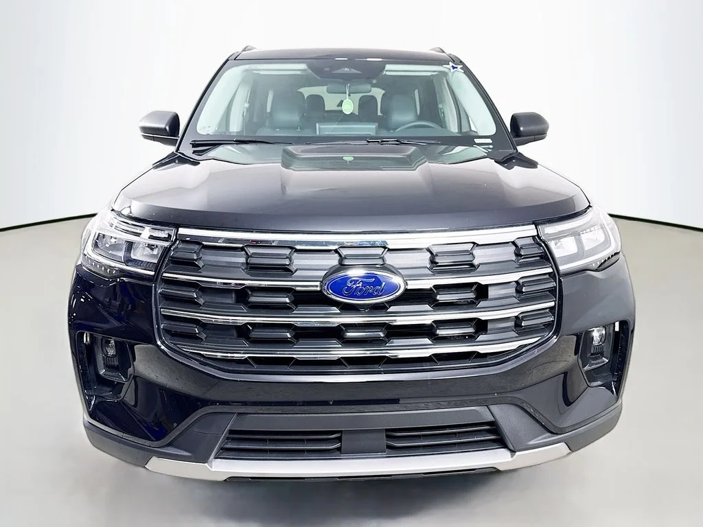 New 2026 Agate Black Metallic Ford Active image 2