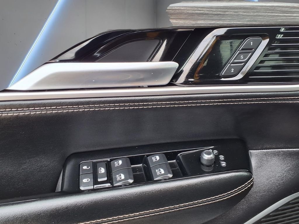 Used 2024 Black Jeep Series II image 26