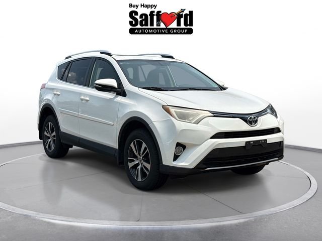 Used 2016 White Toyota XLE image 11