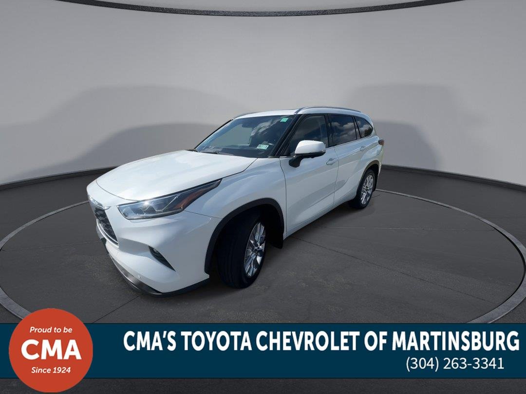 Used 2023 Wind Chill Pearl Toyota Limited image 4