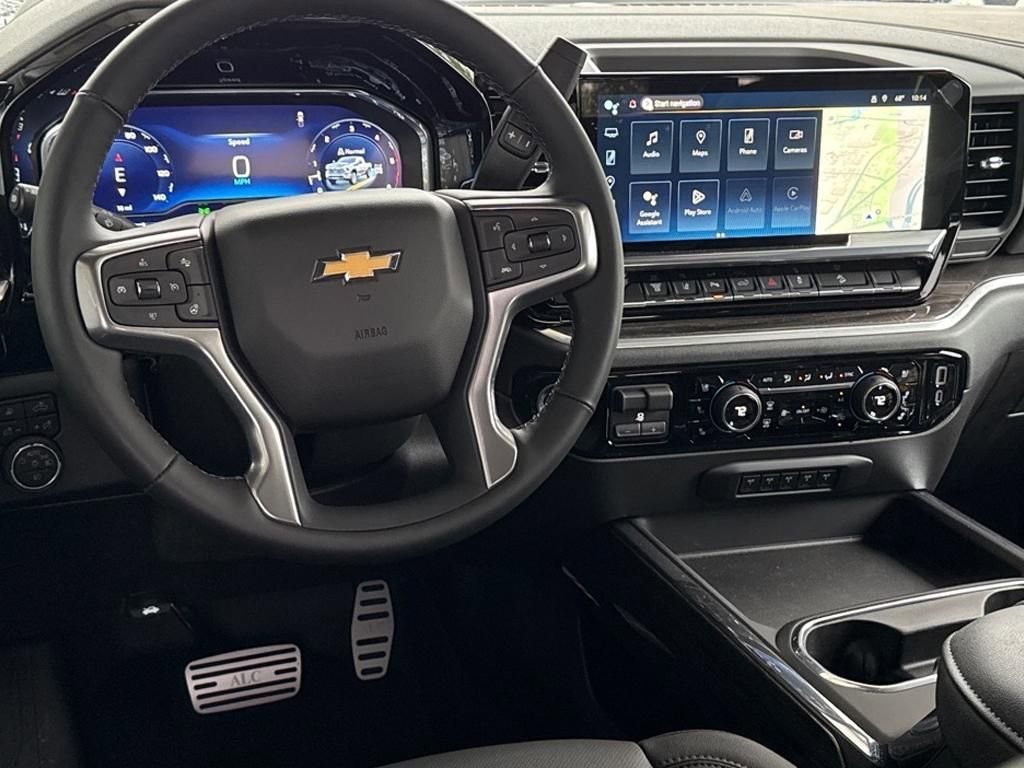 New 2025 Summit White Chevrolet LTZ image 8