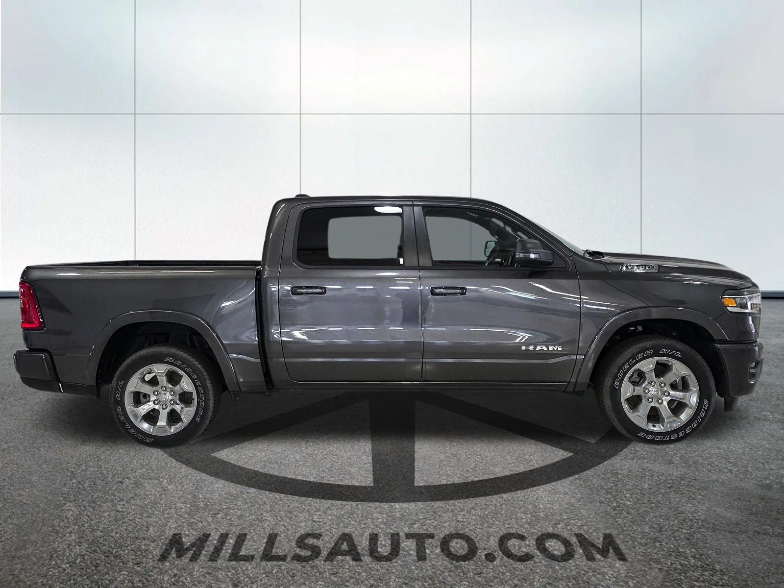 New 2026 Granite Crystal Metallic Clear-Coat Exterior Paint RAM Big Horn/Lone Star image 8