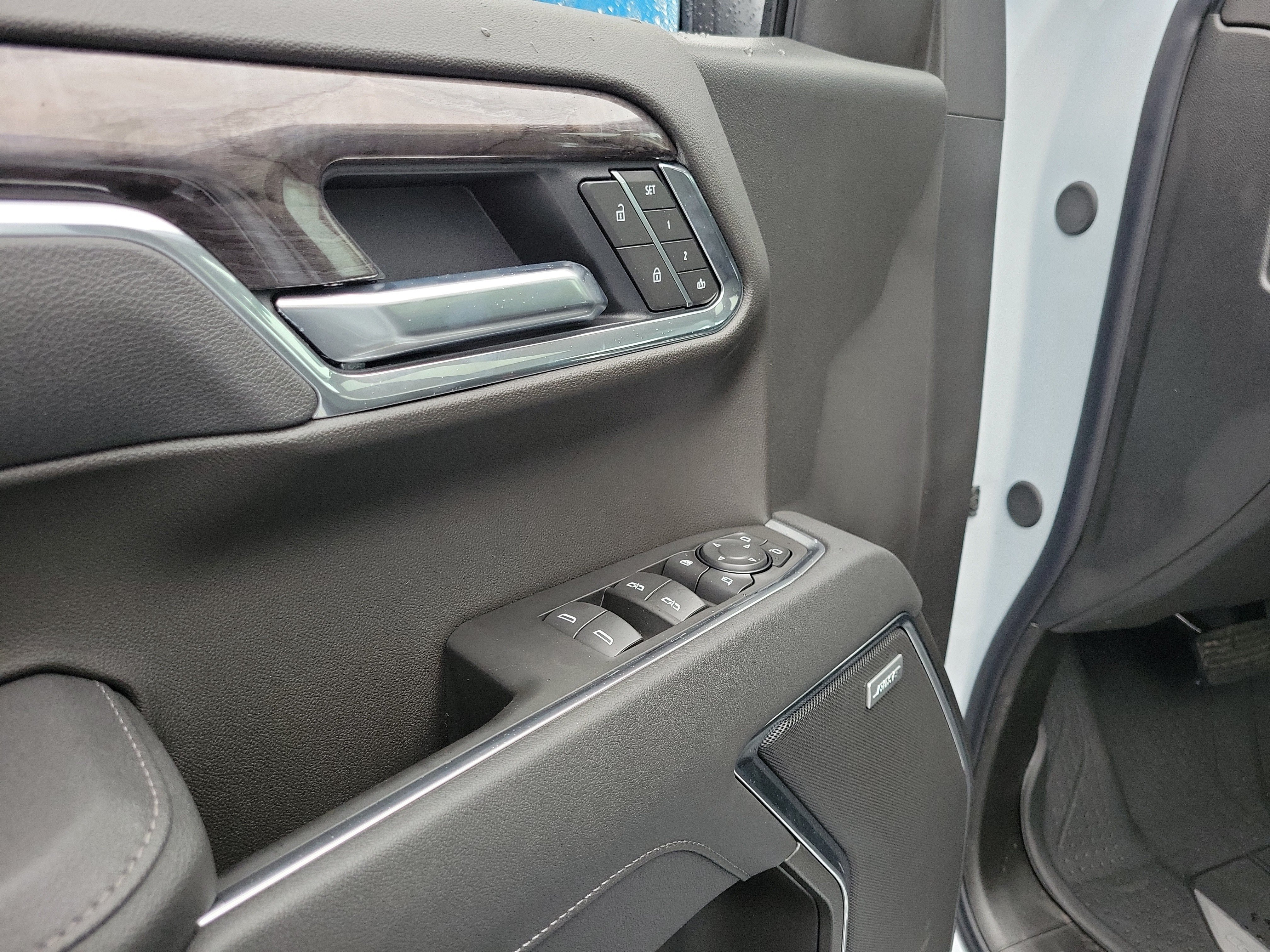 2026 Chevrolet Silverado 1500 LTZ - Photo 18