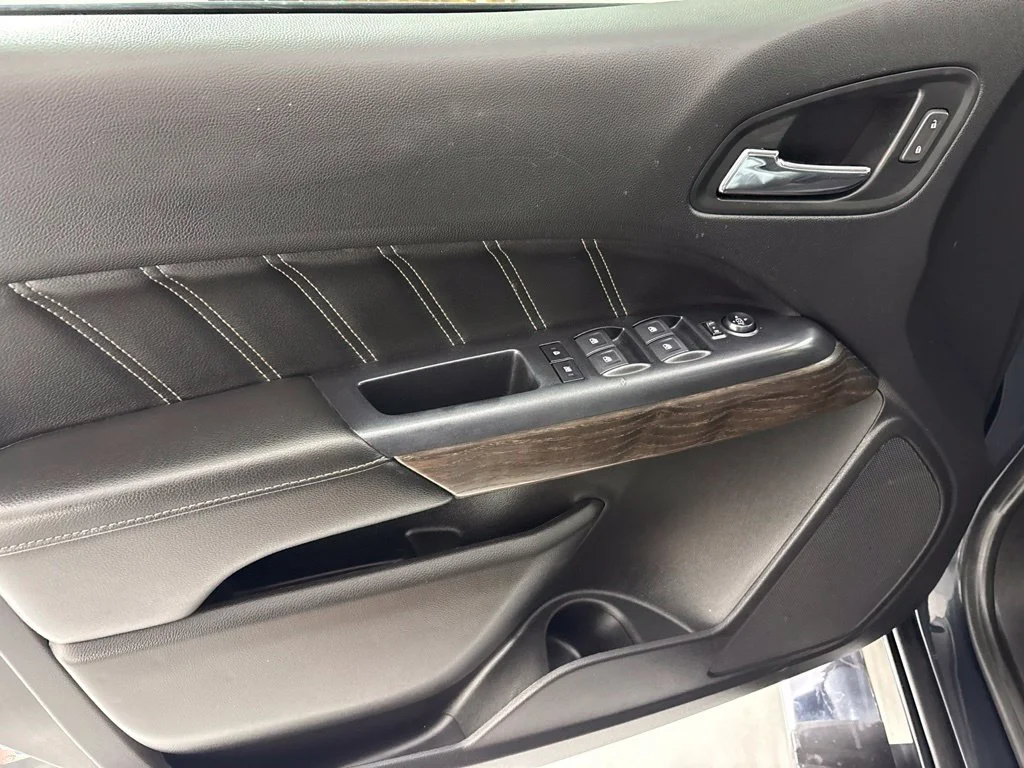 Used 2021 Green GMC Denali image 27