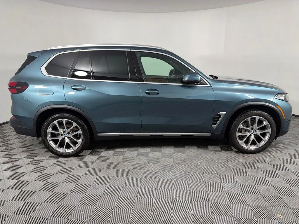 Certified Used 2024 Blue Ridge Mountain Metallic BMW xDrive40i image 4