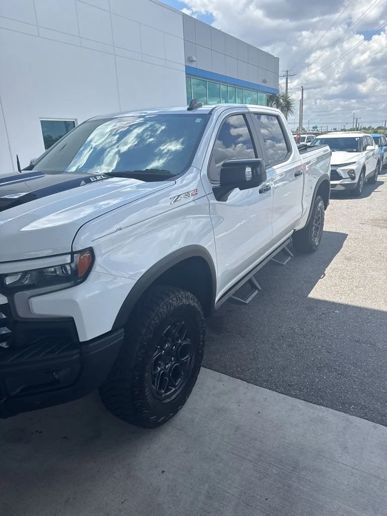 Used 2024 Summit White Chevrolet ZR2 image 4