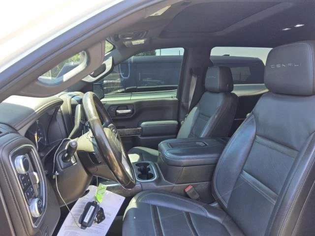 Used 2019 WHITE FROST TRICOAT GMC Denali image 9