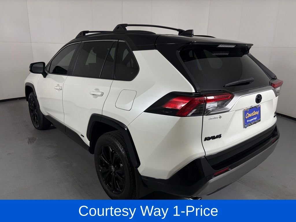 Used 2022 White Toyota XSE image 8