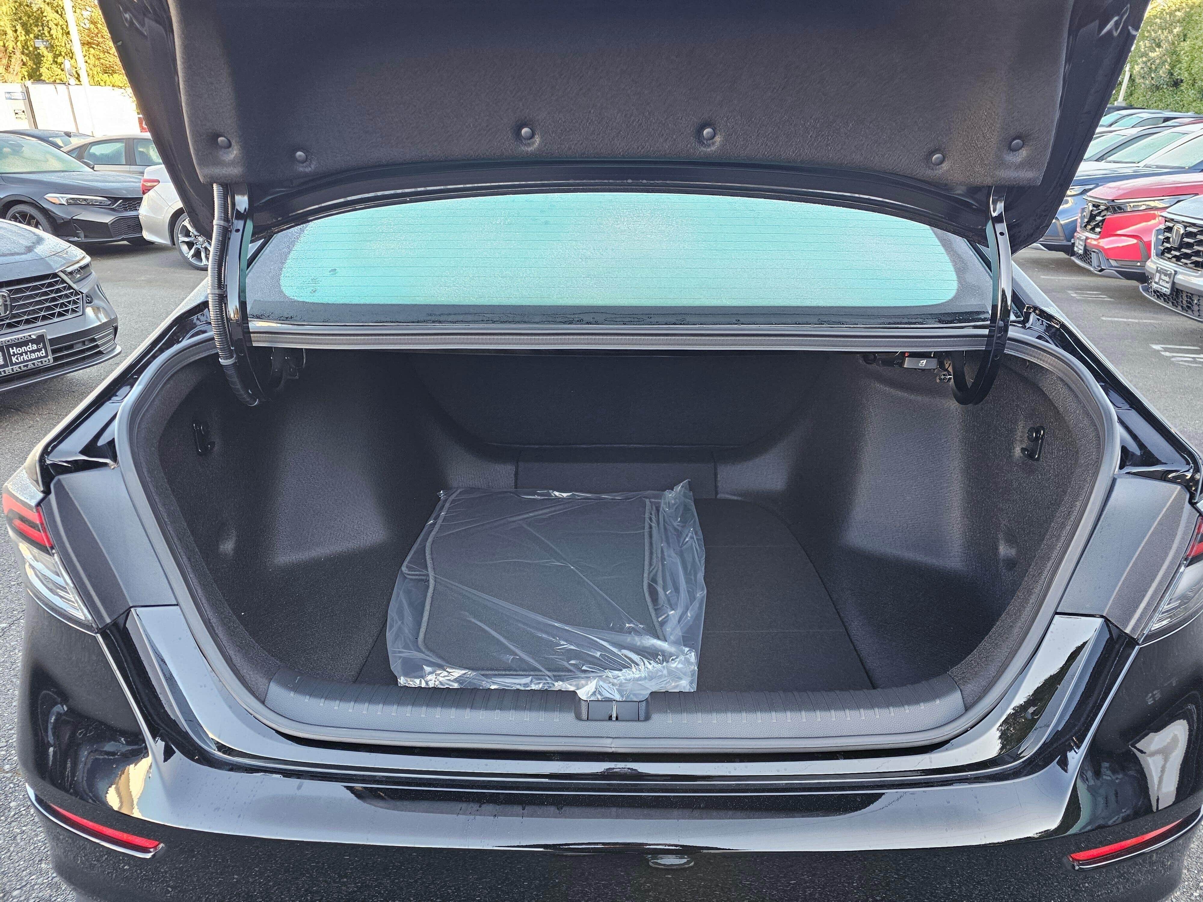 2026 Honda Accord LX - Photo 9