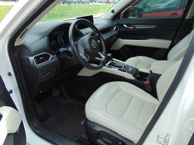 Used 2021 Snowflake White Pearl Mica Mazda Grand Touring Reserve image 4