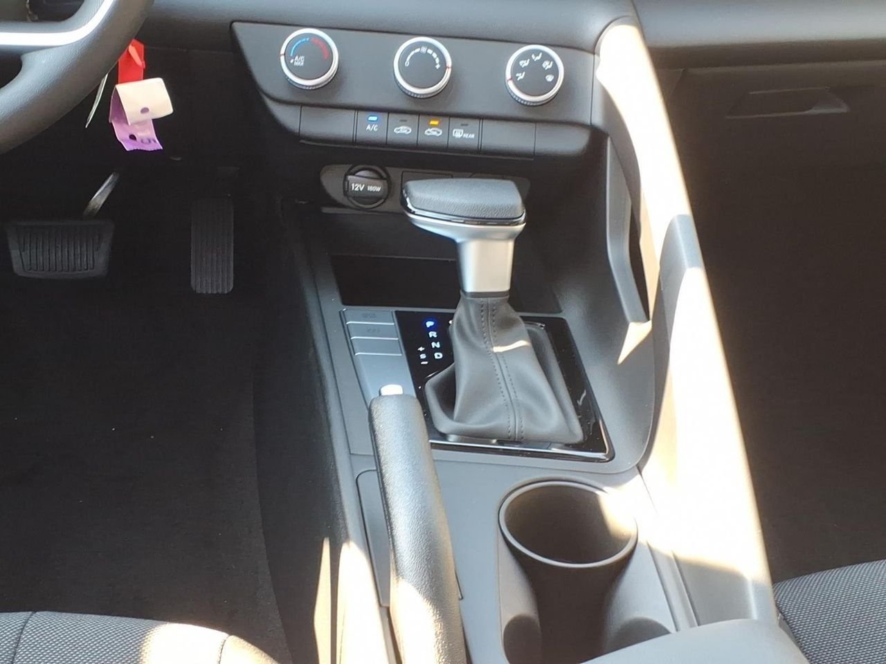 New 2026 Amazon Gray Hyundai SE image 23